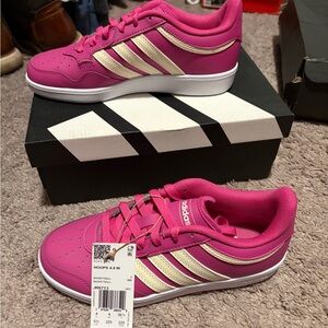 Adidas Women's hoops 4.0